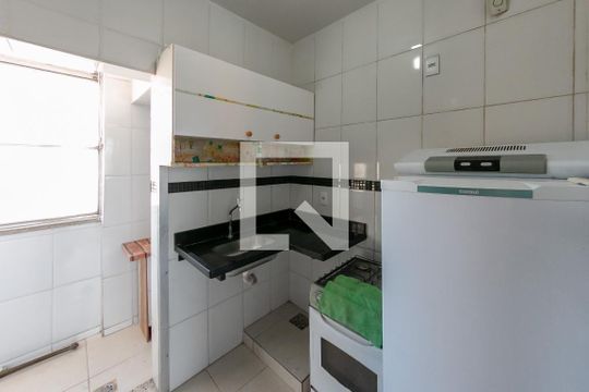 Cozinha de apartamento para alugar com 3 quartos, 76m² em Barro Preto, Belo Horizonte
