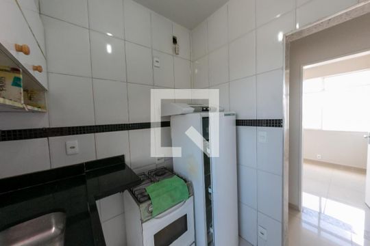Cozinha de apartamento para alugar com 3 quartos, 76m² em Barro Preto, Belo Horizonte