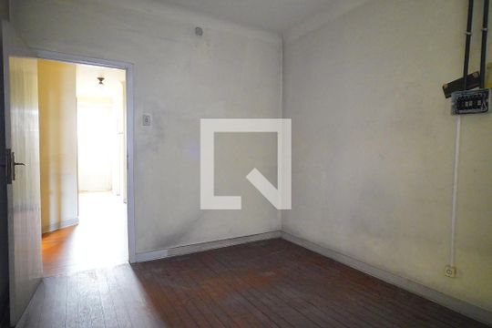 Quarto 1 de casa à venda com 3 quartos, 300m² em Floresta, Porto Alegre