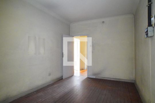Quarto 1 de casa à venda com 3 quartos, 300m² em Floresta, Porto Alegre