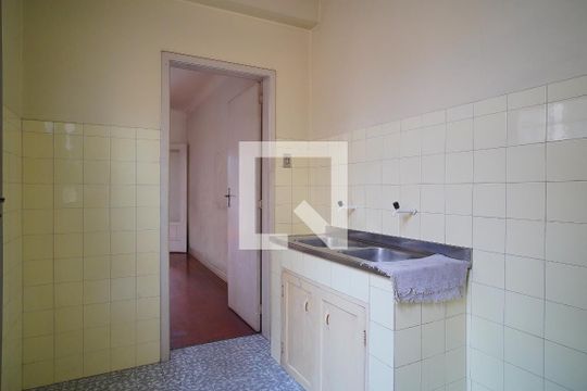 Cozinha de casa à venda com 3 quartos, 300m² em Floresta, Porto Alegre