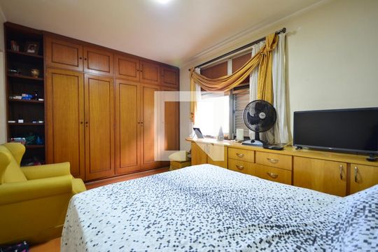 Suíte 1 de casa à venda com 3 quartos, 300m² em Vila Mariana, São Paulo
