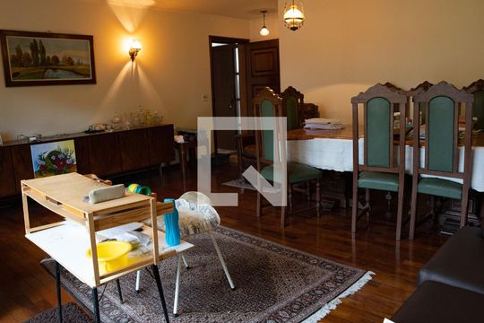 Sala de casa à venda com 4 quartos, 270m² em Lapa, São Paulo