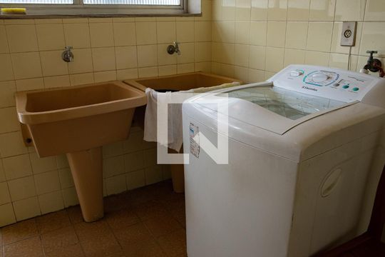 Área de Serviço de casa à venda com 4 quartos, 270m² em Lapa, São Paulo