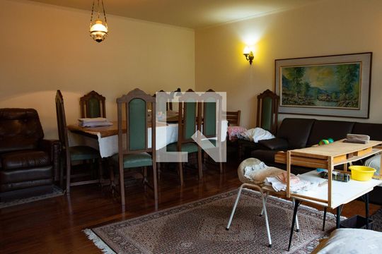 Sala de casa à venda com 4 quartos, 270m² em Lapa, São Paulo