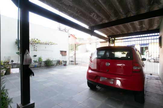 Garagem de casa à venda com 3 quartos, 160m² em Cidade Nova São Miguel, São Paulo