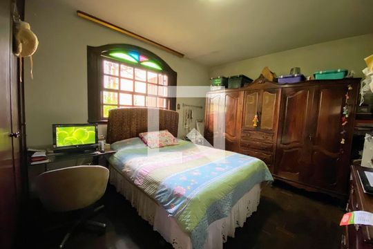 Casa para alugar com 3 quartos, 314m² em Santa Lúcia, Belo Horizonte
