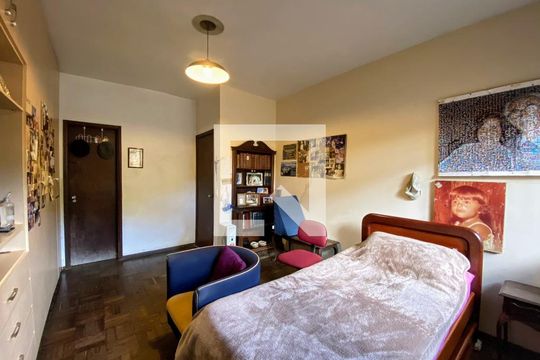 Casa para alugar com 3 quartos, 314m² em Santa Lúcia, Belo Horizonte