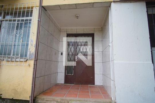 Porta do bloco  de apartamento à venda com 1 quarto, 51m² em Rubem Berta, Porto Alegre
