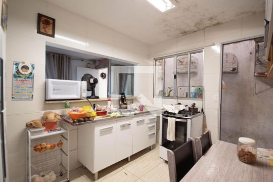 Cozinha de casa à venda com 2 quartos, 170m² em Novo Osasco, Osasco