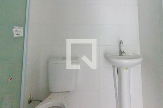 Banheiro de kitnet/studio à venda com 1 quarto, 27m² em Ferreira, São Paulo