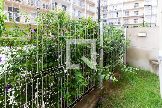 Varanda de kitnet/studio à venda com 1 quarto, 27m² em Ferreira, São Paulo