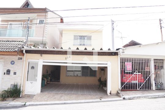 Fachada de casa à venda com 3 quartos, 138m² em Vila Barbosa, São Paulo