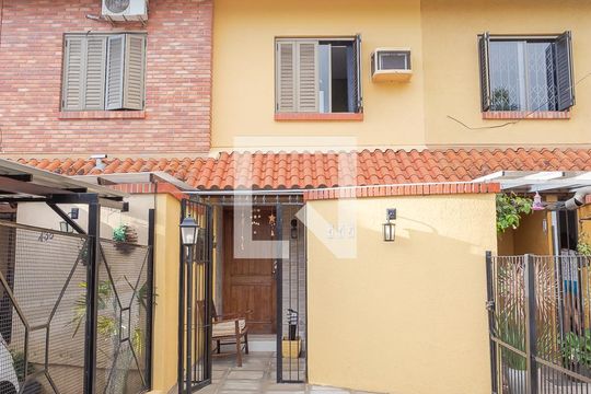 GARAGEM de casa à venda com 3 quartos, 107m² em Jardim Itu Sabará, Porto Alegre