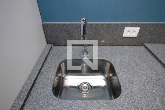 Cozinha de apartamento à venda com 1 quarto, 40m² em República, São Paulo