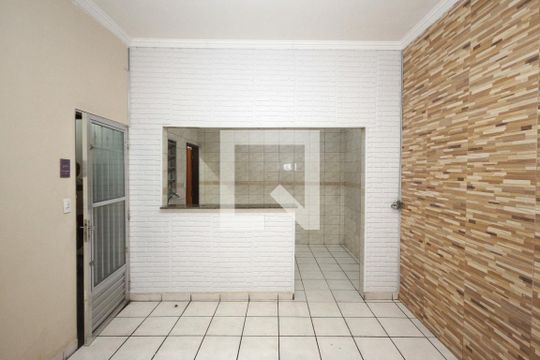 Sala de casa para alugar com 1 quarto, 100m² em Jardim Tietê, São Paulo