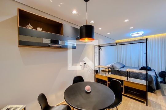 Kitnet/Studio à venda com 1 quarto, 28m² em Brás, São Paulo