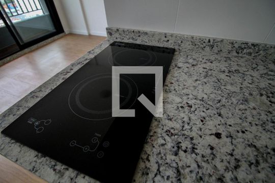 cozinha de kitnet/studio para alugar com 1 quarto, 25m² em Santana, São Paulo
