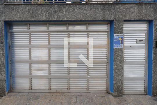 Fachada de casa para alugar com 3 quartos, 179m² em Jabaquara, São Paulo