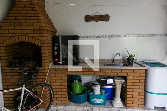 Quintal de casa à venda com 3 quartos, 180m² em Vila Nova Carolina, São Paulo