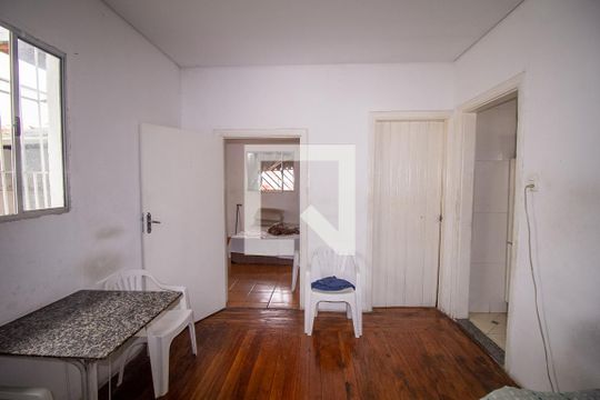 Sala de casa à venda com 2 quartos, 250m² em Vila Prudente, São Paulo