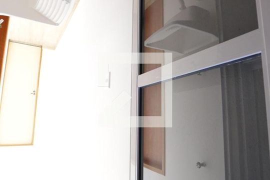Área Externa de kitnet/studio para alugar com 1 quarto, 25m² em Parque Císperfa, São Paulo