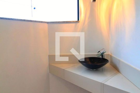 Lavabo de casa à venda com 4 quartos, 400m² em Vila Valparaiso, Santo André