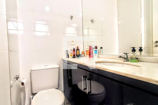 Apartamento à venda com 3 quartos, 182m² em Pampulha, Belo Horizonte