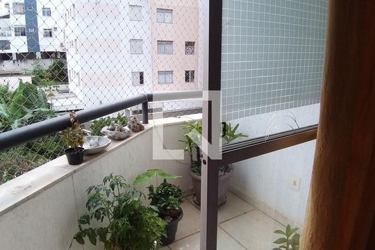 Apartamento para alugar com 5 quartos, 224m² em Castelo, Belo Horizonte