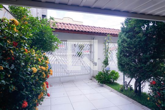 Garagem de casa à venda com 3 quartos, 306m² em Engenheiro Goulart, São Paulo