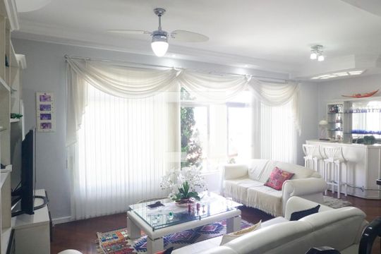 Sala de casa à venda com 3 quartos, 306m² em Engenheiro Goulart, São Paulo
