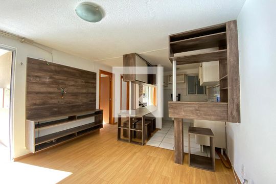 Apartamento à venda com 2 quartos, 45m² em Pinheiro, São Leopoldo