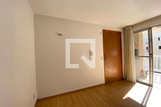 Sala de apartamento à venda com 2 quartos, 45m² em Pinheiro, São Leopoldo