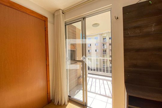 Porta Janela da Sala de apartamento à venda com 2 quartos, 45m² em Pinheiro, São Leopoldo