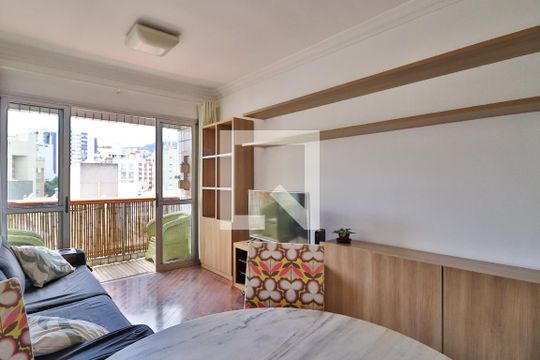 Sala de apartamento para alugar com 2 quartos, 77m² em Carmo, Belo Horizonte