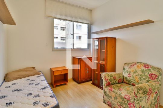 Quarto 1 de apartamento para alugar com 2 quartos, 77m² em Carmo, Belo Horizonte