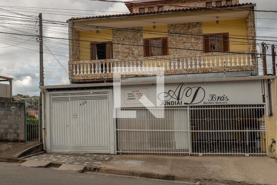 Fachada de casa à venda com 4 quartos, 150m² em Cidade Nova II, Várzea Paulista