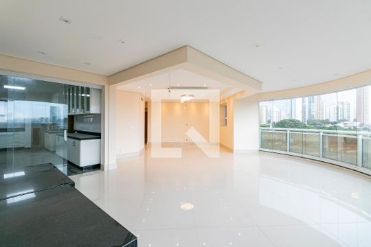 Sala / Espaço Gourmet de apartamento para alugar com 4 quartos, 206m² em Jardim Anália Franco, São Paulo