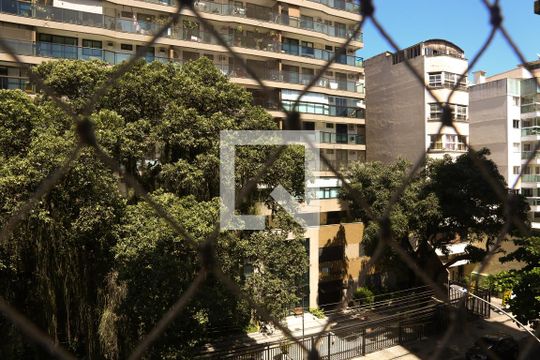 Vista do Quarto de apartamento para alugar com 1 quarto, 40m² em Botafogo, Rio de Janeiro