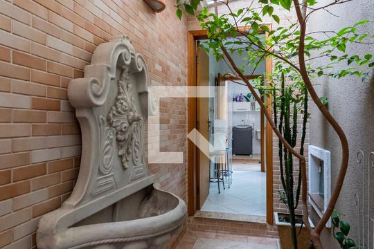 1o. Andar - Acesso Entrada e Cozinha de casa à venda com 3 quartos, 230m² em Vila Brasilina, São Paulo