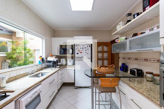 1o. Andar - Cozinha de casa à venda com 3 quartos, 230m² em Vila Brasilina, São Paulo