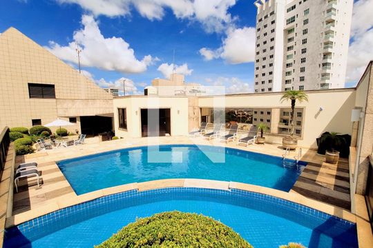 Apartamento à venda com 3 quartos, 587m² em Belvedere, Belo Horizonte