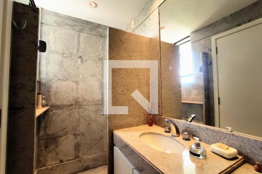Apartamento à venda com 3 quartos, 587m² em Belvedere, Belo Horizonte