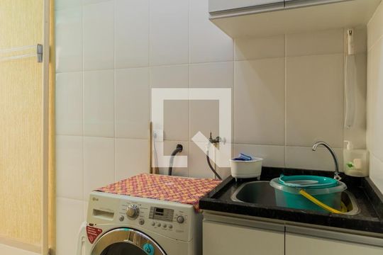 Área de Serviço de casa à venda com 3 quartos, 160m² em Vila Ré, São Paulo