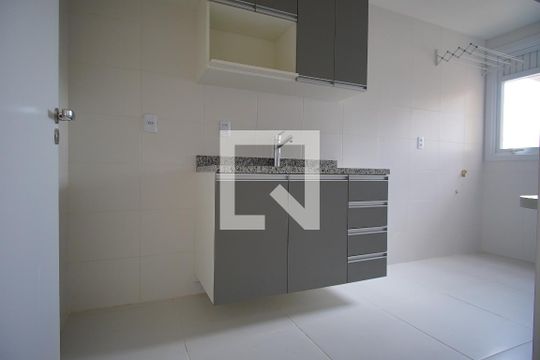 Cozinha de apartamento para alugar com 2 quartos, 72m² em Petrópolis, Porto Alegre