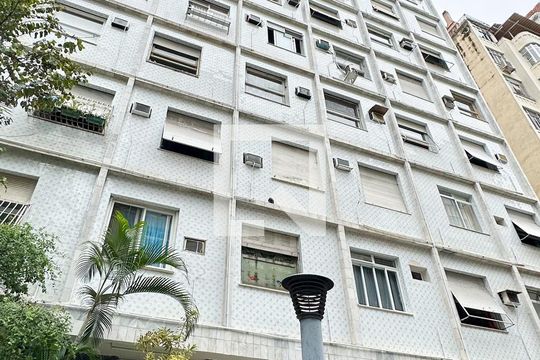 Fachada de kitnet/studio para alugar com 1 quarto, 26m² em Copacabana, Rio de Janeiro