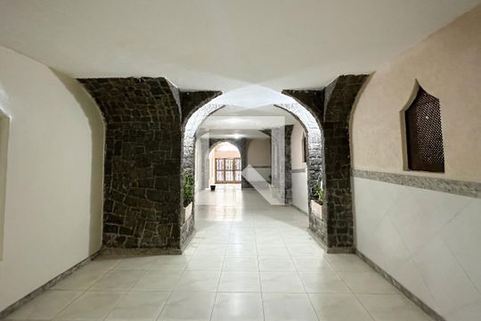 Entrada de kitnet/studio para alugar com 1 quarto, 26m² em Copacabana, Rio de Janeiro