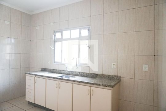 Cozinha de casa à venda com 3 quartos, 281m² em Vila Ré, São Paulo