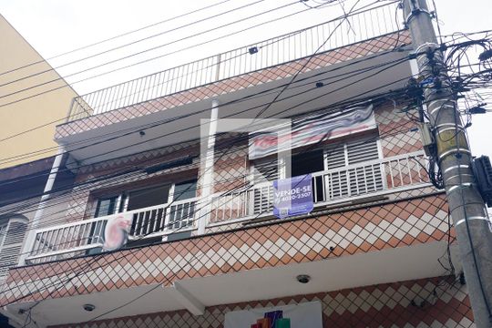 Fachada  de casa à venda com 3 quartos, 281m² em Vila Ré, São Paulo