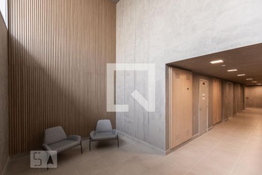 Hall de entrada de apartamento para alugar com 2 quartos, 58m² em Consolação, São Paulo